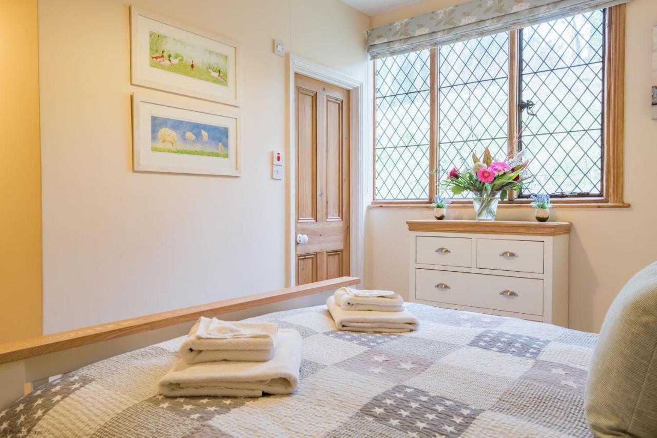 Hockley House By Bloom Stays โฟล์กสตัน ภายนอก รูปภาพ